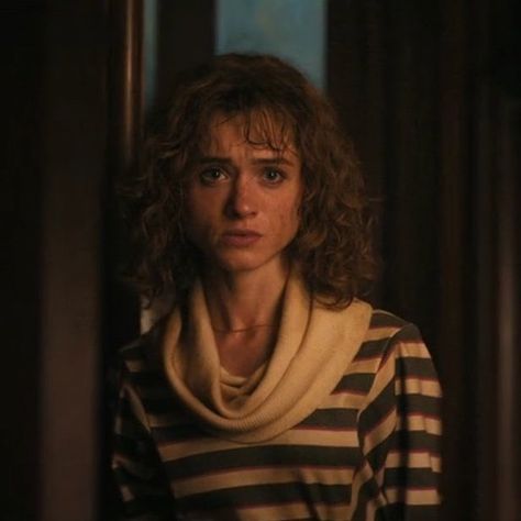 Nancy Dyer, Stranger Things Screencaps, Scoop Troop, Stranger Things Icon, Natalia Dyer, St Cast, Tracy Mcgrady, Nancy Wheeler, Stranger Things Girl