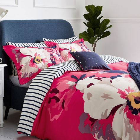 Joules Bircham Bloom Raspberry Bedding. Inspired by the Norfolk countryside. Masculine Bed, Joules Bedding, Matching Bedding And Curtains, Pottery Barn Teen Bedding, Pink Duvet, Purple Bedding, Quilted Throw, Pink Duvet Cover, Best Duvet Covers