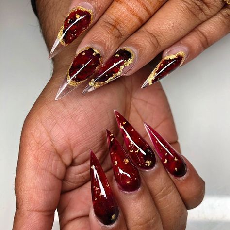 garnet ❤️ my main objective with these was to try to emulate the depth and variation in a raw garnet stone. my client brought in a picture… Garnet Nails, Raw Garnet, Sweetheart Bridesmaids Dresses, Japanese Nail Art, Traditional Outfit, Almond Shape Nails, Japanese Nails, Printed Skirt, Womens Nails