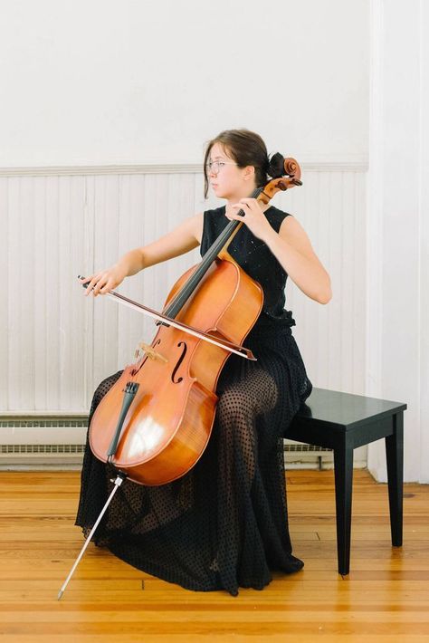 This picture is from our wedding ceremony performance where we arrange a cello player. Solo cello performances are great for smaller wedding ceremonies. For larger weddings we recommedn booking a string quartet or a cello & piano duo. Smaller Wedding, Cello Player, Band Photoshoot, Small Weddings Ceremony, Ideal House, Greenhouse Wedding, Pose References, Musical Theater, Tuscany Wedding