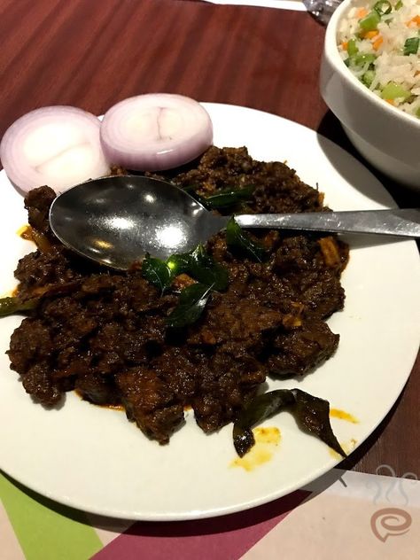 Porotta And Beef, Mutton Fry, Pepper Beef, Dream Cafe, Traditional Cooking, Kerala Food, Fried Beef, Spicy Dishes, Food Drink Photography