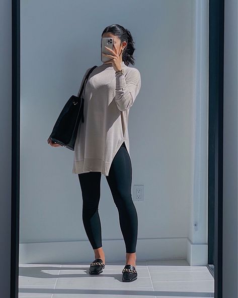 Look Legging, Cute Work Outfits, Office Casual Outfit, Professional Outfits Women, Stylish Work Attire, Business Casual Outfits For Work, Classy Work Outfits, Looks Street Style, Classy Casual Outfits