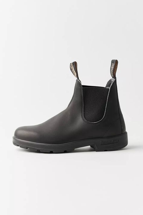 Women Blundstone, Slippers Heels, Styling Chelsea Boots, Sneakers Slippers, Elastic Boots, Blundstone Boots, Chelsea Boots Mens, Rugged Boots, Mesh Corset