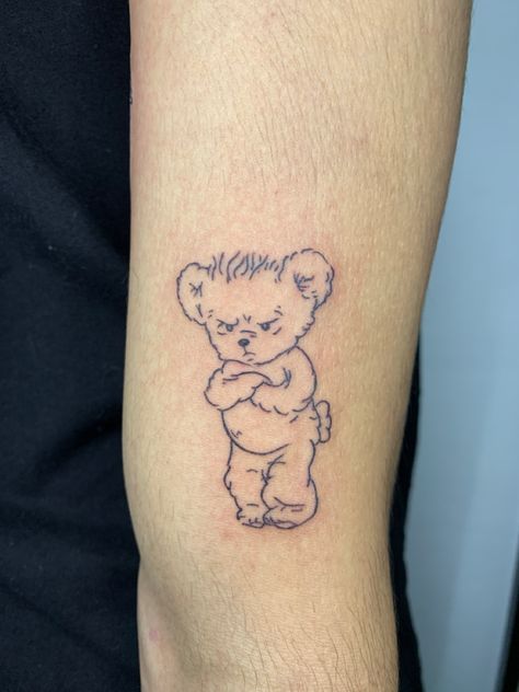 Harry Styles Bear Tattoo, Harry Styles Bear, Gucci Teddy Bear, Martinez Tattoo, Harry Styles Tattoos, Harry Styles Aesthetic, Bear Tattoo, Dainty Tattoos, Fine Line Tattoos