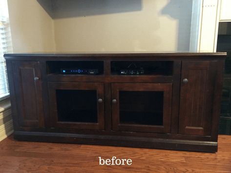 diy-tv-stand-makeover-annie-sloan-chalk-paint-in-old-white-before-up-close Update Tv Console, White Chalk Paint Tv Stand, Redo Tv Stand Furniture Makeover, Refurbish Tv Stand, Chalk Paint Tv Cabinet, Paint Tv Stand Diy, Refinish Tv Stand, Tv Stand Paint Ideas, Painting Tv Stand Ideas