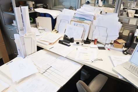 4 Reasons Your Messy Desk May Be a Sign of Genius Paper Works Office, Study Place Aesthetic, Signs Of Genius, Office Layout Plan, Motivation For Study, Office Layouts, Organize And Declutter, Messy Desk, Entrepreneur Magazine