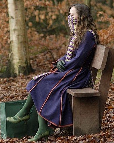 Penelope's coat! Penelope Aesthetic, Penelope Movie, Comedy Movies List, Luanna Perez, Green Tights, Film Fashion, Romantic Comedy Movies, College Board, Fav Movies