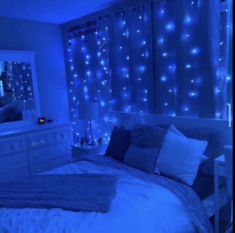 Meka Squad, Blue Room Decor, Decorate Room, Bedroom Vibes, Neon Bedroom, Aesthetic Bedroom Ideas, Led House, Neon Room, Ideas Room