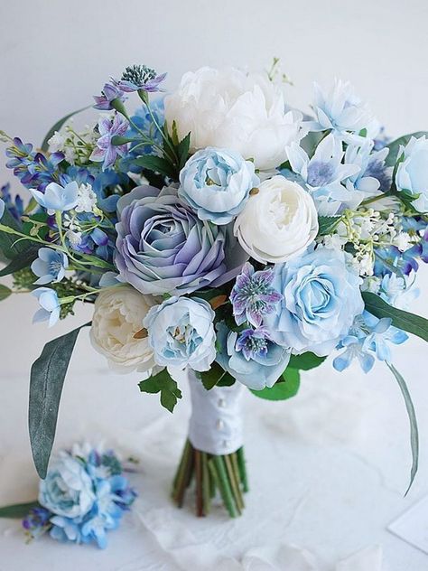 Cats Wedding, Classic Blue Wedding, Winter Wedding Color Palette, Wedding Colors Purple, Blue Wedding Bouquet, Green Wedding Colors, Light Blue Wedding, Winter Wedding Colors, Blue Wedding Flowers