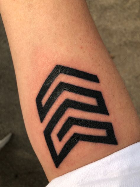 Chevron Tattoo, Men Tattoos, Arm Band Tattoo, Mehndi Designs For Fingers, Band Tattoo, Minimalist Tattoo, Mehndi Designs, Triangle Tattoo, Tattoos For Guys