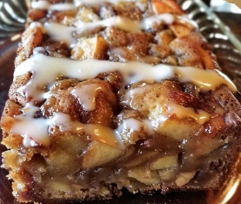 Country Apple Fritter Bread – Chloe foods Country Apple Fritter Bread, Apple Fritters Bread Recipe, Apple Fritter Cake, Baked Apple Fritters, Apple Pie Bread, Apple Fritter Bread, Apple Fritter, Apple Dessert Recipes, Apple Bread