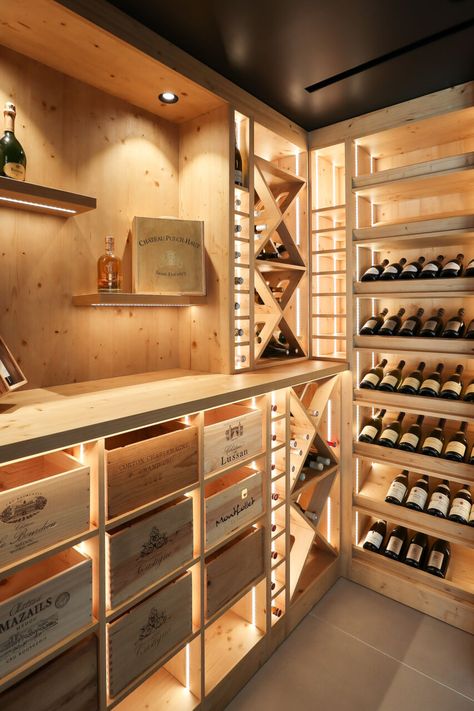 Wine Space Ideas, Wine House Design, Wine Cave Design, Cave Vin, Wine Cellar Ideas, Cave A Vin, Wine Shop Interior, Wine Room Design, Wine Cellar Racks