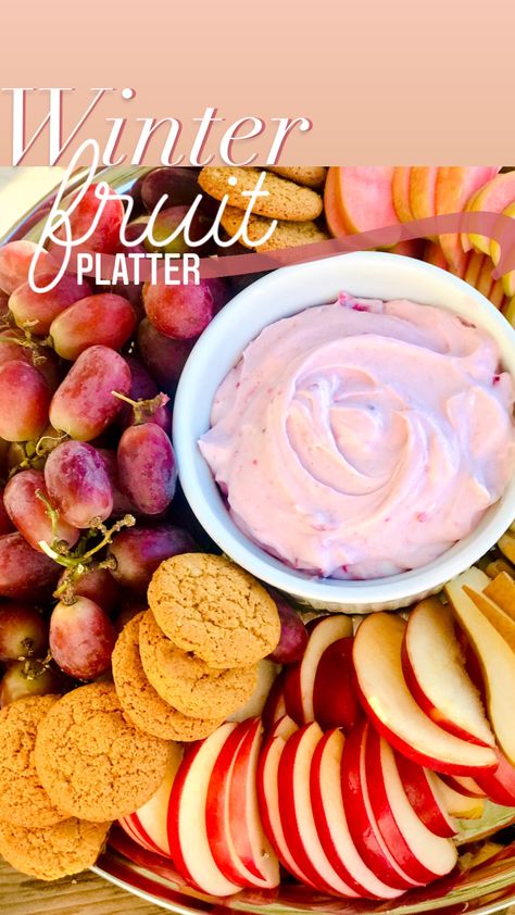 ~Winter Fruit Platter with Cranberry Cream Dip~ Winter Fruit Platter, Holiday Fruit Platter, Winter Platter, Fruit Platter Ideas Party, Cranberry Dip, Holiday Fruit, Fruit Appetizers, Cream Dip, Festive Appetizers