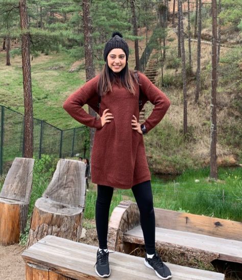 Ooty Trip Outfit, Ooty Trip, Delhi Trip, Trip Outfit, Cotton Blouse Design, Niti Taylor, Indian Wedding Video, Casual Dressing, Satin Fashion