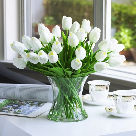 Tulpen Arrangements, Table Transparente, Growing Tulips, Tulips Arrangement, Clear Glass Vase, Tulips In Vase, Artificial Flower Bouquet, Home Wedding Decorations, Real Touch Flowers