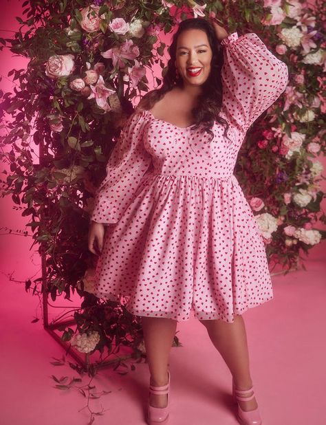 Curvy Fashionista, Flirty Dresses, Valentines Outfits, Trending Fashion Outfits, Bustier Dress, Heart Dress, Bustiers, Pink Mini Dresses, Fall Fashion Outfits