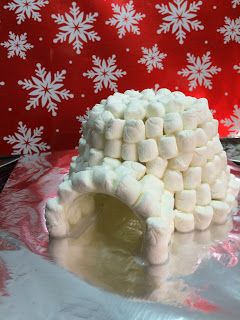 How to build a marshmallow igloo Gingerbread House With Marshmallows, Elf On The Shelf Marshmallow Igloo, Gingerbread House Igloo, How To Make An Igloo For School Project, Marshmallow Christmas Crafts, Marshmallow Igloo Craft, Diy Igloo Craft, Igloo Crafts For Preschoolers, Igloo Gingerbread House