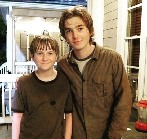 Austin Abrams And Chandler Riggs, Twd Bts, Twd Pictures, Twd Oc, Carl The Walking Dead, Austin Abrams, The Walkind Dead, Twd Funny, Twd Memes