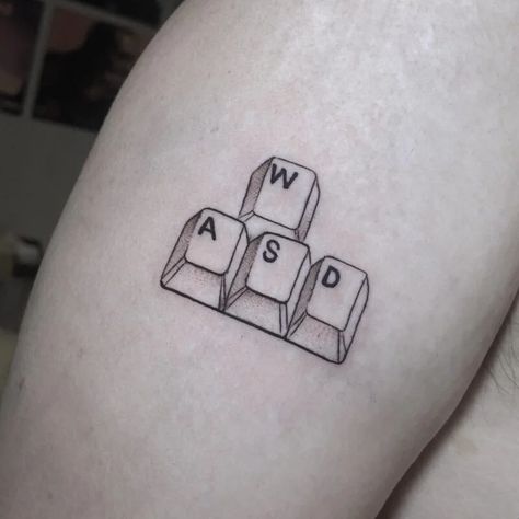 11 Mechanical Keyboard Tattoos You Can Practically Hear - Body Artifact Computer Science Tattoo Ideas, Computer Related Tattoos, Computer Tattoo Design, Tattoo Ideas Gamer, Wasd Gamer Tattoo, Keyboard Tattoo Computer, Simple Gamer Tattoos, Tattoo Ideas Gaming, Programmer Tattoo Ideas