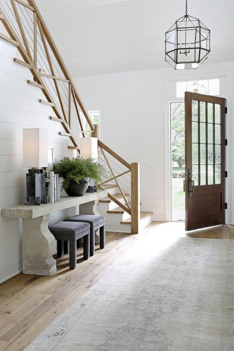 Farmhouse Staircase Decor, Rachel Halvorson, Modern Farmhouse Staircase, Interior Design Country, Farmhouse Staircase, Entryway Stairs, Farmhouse Entryway, Staircase Decor, Staircase Ideas