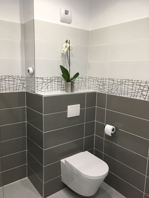 Salle de bain - salle d'eau 7.2m2 salle de bain - salle d'eau sol carrelage - Aude (11) - octobre 2016 Bathroom Design Ideas 2023, Interior Design Toilet, Latest Bathroom Tiles Design, Latest Bathroom Tiles, Bathroom Wall Tile Design, Small Bathroom Design Ideas, Bathroom Wall Tiles, Toilet And Bathroom Design, Modern Home Interior