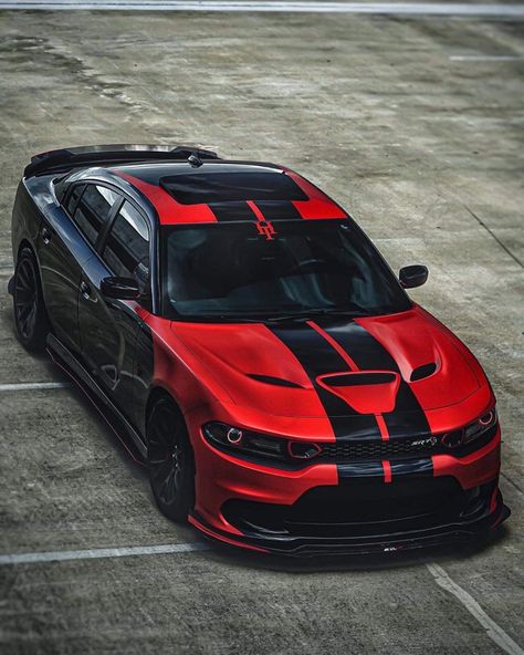 Srt8 Jeep, Dodge Charger Hellcat, Charger Srt Hellcat, Image Moto, Hot Rods Cars Muscle, Dodge Challenger Srt Hellcat, Dodge Muscle Cars, Custom Muscle Cars, Street Racing Cars