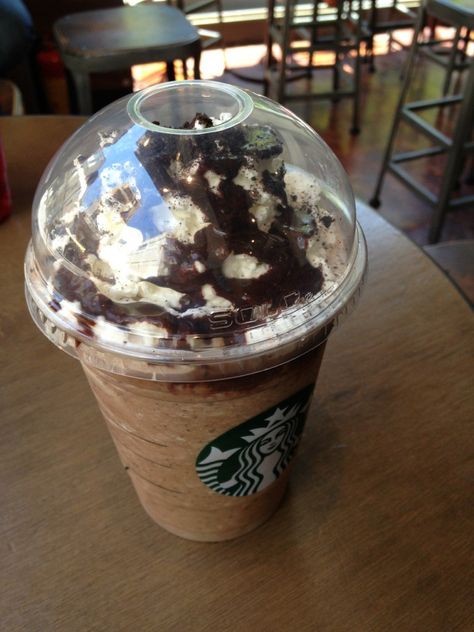 Java Chip Frappuccino Java Chip Frappuccino, Java Chip, Starbucks Frappuccino, Starbucks Drinks Recipes, Choco Chips, Delicious Drinks, Pretty Drinks, Sausage Rolls, Drinks Recipes