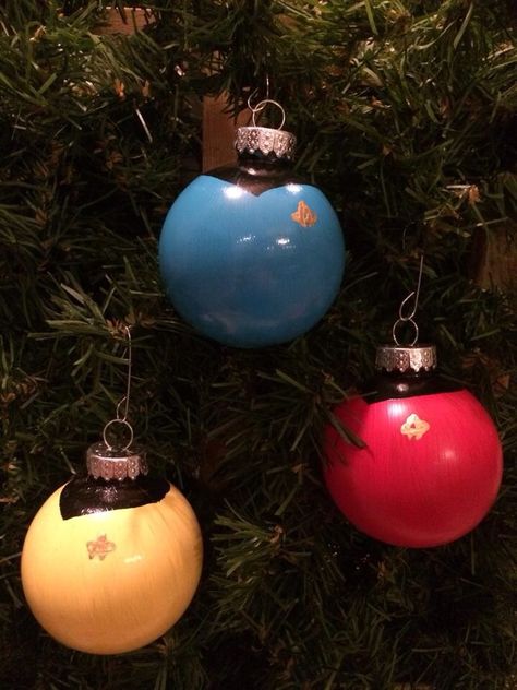 And Star Trek! (Might add a phaser shot to the red one) Star Trek Ornaments, Diy Star Trek Gifts, Star Trek Ornaments Diy, Star Trek Christmas Tree, Star Trek Crafts Diy, Star Trek Gift Ideas, Nerd Christmas Ornaments, Nerdy Christmas Ornaments, Star Trek Christmas