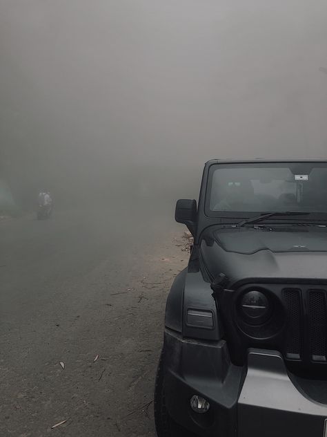 Morning Fog Car Snap, Fog Car Driving Snapchat, Fog Snapchat Story, Thar Car Snap Morning, Thar Car Snap Night, Mahindra Thar Snap, Kodaikanal Photography, Car Streak, Thar Car