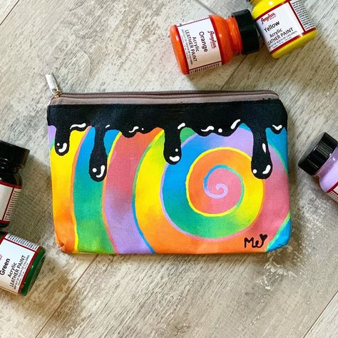 Moriah Elizabeth Art, Pencil Case Art, Pencil Pouch Diy, Custom Pencil Case, Painted Canvas Bags, Moriah Elizabeth, Handpainted Tote Bags, Clay Pot Projects, Canvas Pencil Case