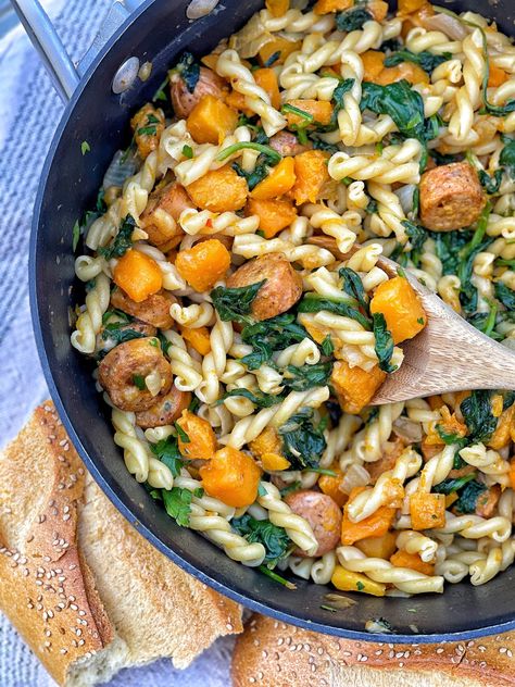 Healthy Pasta with Butternut Squash and Sausage - Sweet Savory and Steph Butternut Squash And Sausage, Pasta With Butternut Squash, Fall Pasta Dishes, Chicken Sausage Pasta, Fall Pasta, Healthy Butternut Squash, Sausage Spinach, Fall Meal, Italian Chicken Sausage