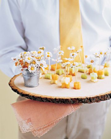 DIY 10 Pretty Party Food Picks - Decorative toothpicks (or food picks, rather, if we're being precise) are a fun and easy way to perk up party appetizers. You can DIY these pretty picks—think ribbons and decorative tape—or, if you're not the crafty kind, you can also buy them. They can be practical or simply decorative - you pick! Or, er, they pick. You get the idea. Daisy Baby Shower, Babyshower Party, Daisy Top, Daisy Party, Garden Bridal Showers, Food Picks, Pretty Party, Martha Stewart Weddings, Wedding Food