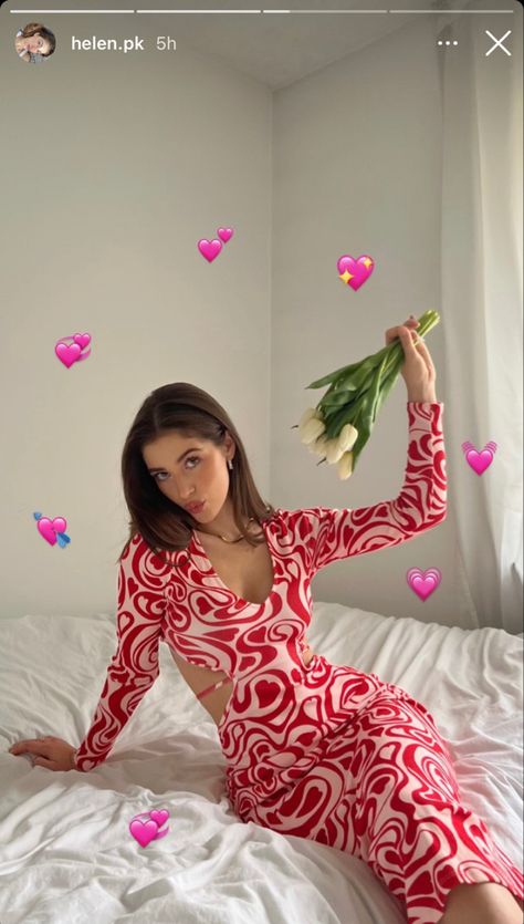 Instagram story Helen.pk selfie baddie girl trendy house of sunny dress fashion designer fit lifestyle aesthetic outfit boujee cute flower heart white red Valentine’s Day look make up short brown hair inspiration cut out jewelry body goals spring summer vacation holidays Helen Pk, Girly Fits, Ethereal Aesthetic, My Kind Of Woman, Line Art Design, Girls Dp, Instagram Inspo, Get The Look, Cute Dresses