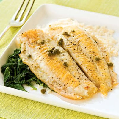 Flounder Piccata with Spinach (Instead of rice using wheat couscous) Stuffed Flounder, Easy Organic Meals, Flounder Recipes, Crab Cake, Italian Recipes Easy, Fat Loss Foods, Spinach Recipes, Vegetarian Recipes Easy, Cooking Light