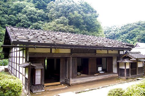 Japanese Home Plan, Traditional Japanese Mansion, Japanese Architecture House, Traditional Japanese House Plans, Japanese Mansion, Japanese Farmhouse, Sustainable Building Design, Japanese Modern House, Traditional Japanese Home