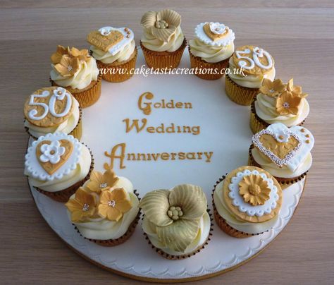 Golden Wedding Anniversary Cupcakes Wedding Anniversary Cupcakes, Golden Anniversary Cake, Golden Wedding Cake, Golden Wedding Anniversary Cake, Golden Anniversary Party, Anniversary Cupcakes, 50th Wedding Anniversary Cakes, 70th Wedding Anniversary, 50th Anniversary Cakes