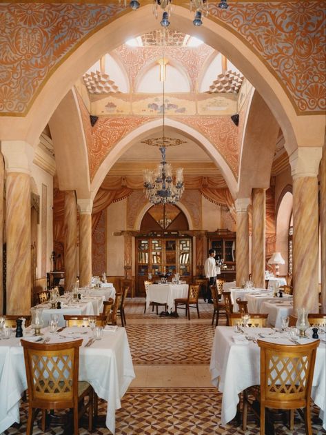 Al Moudira, a legendary Luxor hotel, is reborn Luxor Hotel, In Meme, Valley Of The Kings, Private Dining Room, Good Bones, Green Tile, Private Dining, Luxor, Globe Trotter