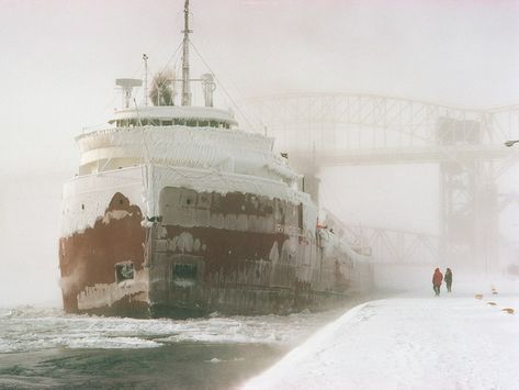 Ten of the Snowiest Places in the World - Sault Ste. Marie, Michigan Michigan Snow, Sault Ste Marie Michigan, Lake Boats, Michigan Winter, Great Lakes Ships, Ski Hotel, Vintage Ship, Sault Ste Marie, Michigan Art