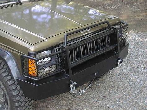 Custom home made front bumper Custom Truck Bumpers, Land Rover Defender Interior, Welding Trucks, Jeep Xj Mods, Off Road Bumpers, Iron Fortress, Custom Truck Beds, Custom Bumper, Jeep Comanche