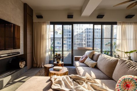 Hankow Centre - Liquid Interiors Highrise Apartment Decor, Hong Kong House, Tv Entertainment Unit, Tsim Sha Tsui, Dream Apartment Decor, Morning Post, London Apartment, Dream Apartment, Tv Entertainment