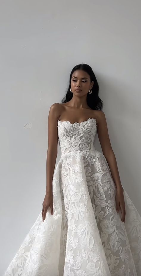 Wedding Dresses Magical, Italy Wedding Aesthetic Bridesmaids, Wedding Dresses Strapless Lace, Lis Simon Wedding Dress, Floral Jacquard Wedding Dress, Ballgown Wedding Dress With Veil, Interesting Wedding Dresses, Unique Simple Wedding Dress, Pearl And Lace Wedding Dress