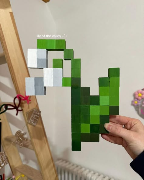 Minecraft Flower Lily Of The Valley, Lily Of The Valley Minecraft Grid, Minecraft Flower Room Decor, Grid Painting Canvases, Minecraft Block Flower, Wood Block Art Ideas, Lily Of The Valley Craft, Wooden Minecraft Flower, Minecraft Flower Wood Blocks