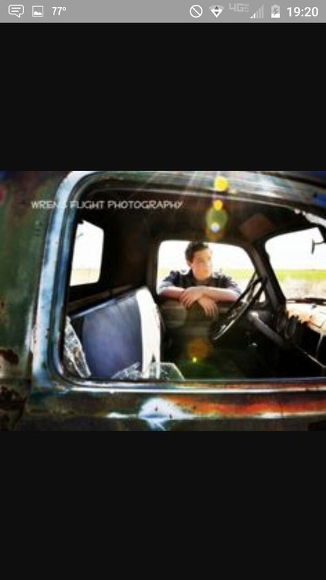 Boy Senior Pictures With Truck, Old Truck Photography, Sr Pictures, Truck Photography, Boy Senior Portraits, Senior Year Pictures, Guy Photo, Senior Portraits Male, Senior Photography Inspiration