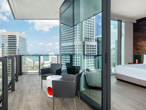 Six Reasons Everyone Is Moving To Miami's Brickell Neighborhood Brickell Apartment, Best Hotels In Miami, Brickell City Centre, Miami Apartment, Brickell Miami, Moving To Miami, Miami Hotels, Dream Apartment, Good House