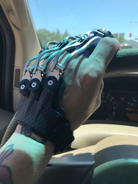 MCP driver from Naked Prosthetics Ear Prosthetic, Finger Prosthetic, Prosthetic Fingers, Prosthetic Hand, Dnd Campaign, Campaign Ideas, Au Ideas, Design Moodboard, Tv Screen