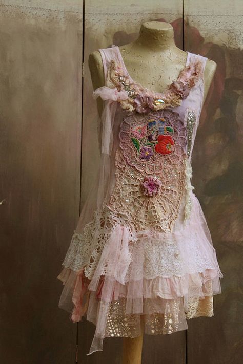 Ballerina pink tunic soft cotton tunic or dress bohemian Shabby Chic Outfits, Boho Couture, Bohemian Schick, Shabby Chic Clothes, Boho Mode, Bohemian Top, Romantic Tops, Boho Clothes, Altered Couture