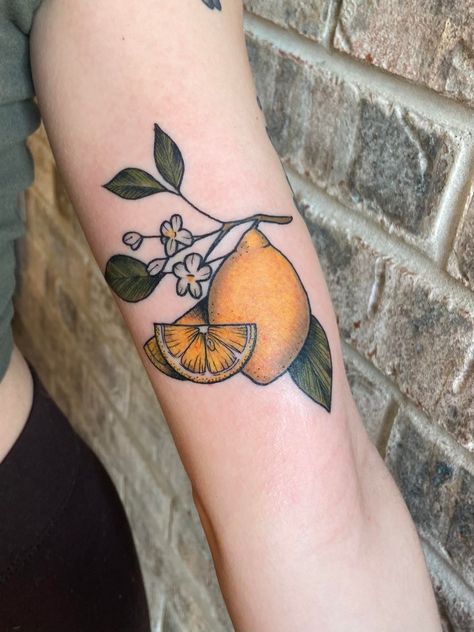 Frida Tattoo, Lemon Tattoo, Neo Traditional Tattoos, Claw Tattoo, Traditional Tattoo Old School, Prison Tattoos, Gaming Tattoo, R Tattoo, Modern Tattoos