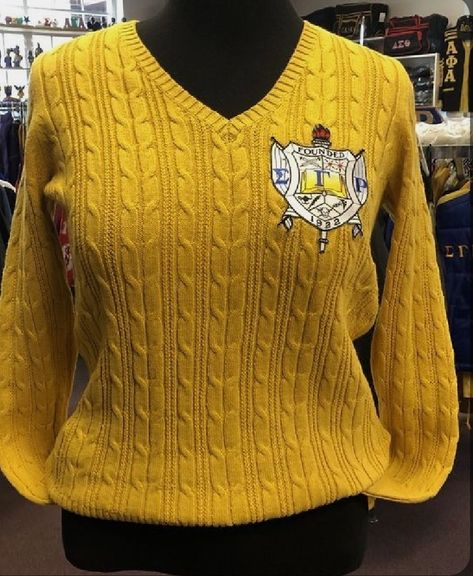 Sigma Gamma Rho Outfits, Rho Gamma, Sigma Gamma Rho Sorority, Blue And Gold Dress, Pretty Poodles, Sigma Gamma Rho, Long Overcoat, Royal Blue And Gold, D B