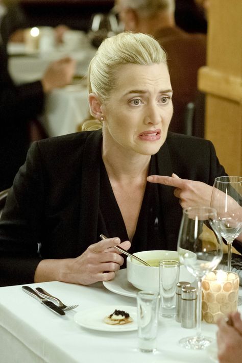 "Movie 43" movie still, 2013.  Kate Winslet as Beth. Halle Berry Movies, Kate Titanic, Movie 43, Funny Faces Pictures, Top 20 Funniest, Bad Film, Bad Picture, Worst Movies, Gerard Butler