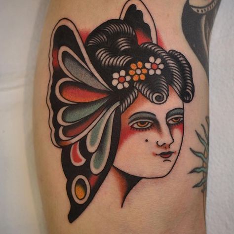 Thank you Simone! Done at @cataniatattooconvention.it #Regram via @Bxp1wpoiYbT Oddity Tattoo, Tattoo Bee, Traditional Tattoo Outline, Traditional Tattoo Woman, Traditional Butterfly Tattoo, Butterfly Lady, Insect Tattoo, Fire Tattoo, Traditional Tattoo Art